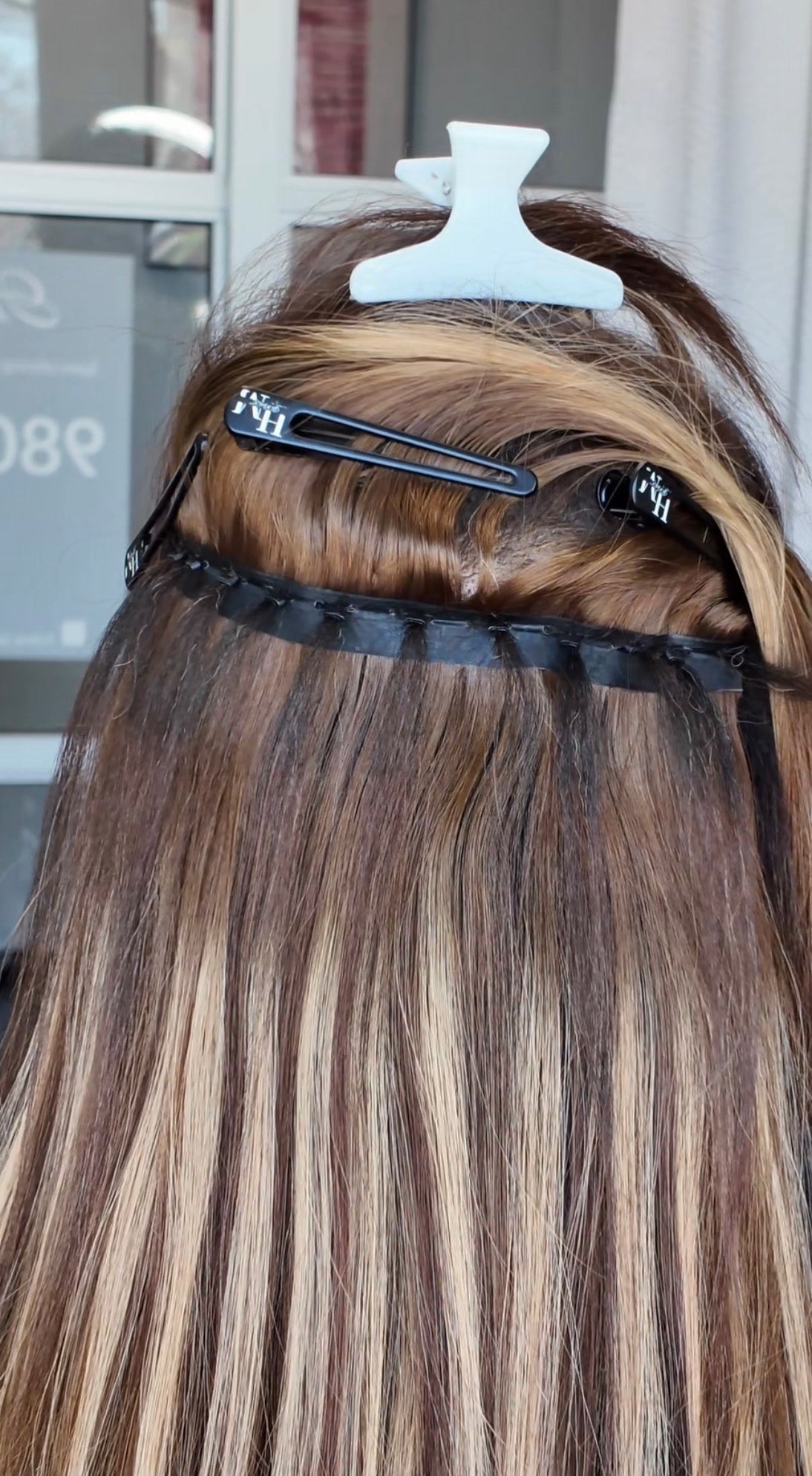 SeamLink Method™ Microlink Install | Luxury Flat Microlink